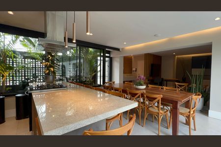 Apartamento à venda com 117m², 3 quartos e 2 vagas Apartamento à venda com 117m², 3 quartos e 2 vagasSalão de Festas