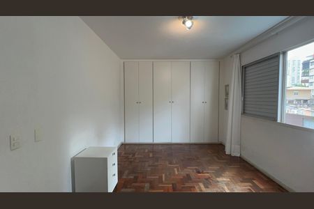 Apartamento à venda com 117m², 3 quartos e 2 vagas Apartamento à venda com 117m², 3 quartos e 2 vagasSuite