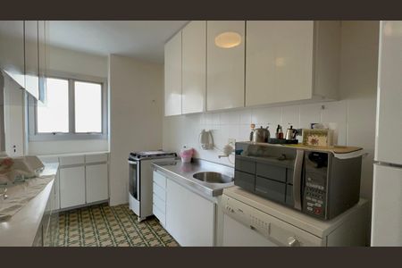 Apartamento à venda com 117m², 3 quartos e 2 vagas Apartamento à venda com 117m², 3 quartos e 2 vagasCozinha