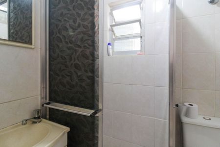 Casa à venda com 60m², 2 quartos e sem vaga Casa à venda com 60m², 2 quartos e sem vagaBanheiro