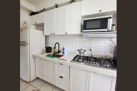 Cozinha de apartamento à venda com 2 quartos, 47m² em Piratininga, Osasco