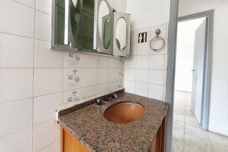 Casa à venda com 201m², 2 quartos e 3 vagas Casa à venda com 201m², 2 quartos e 3 vagasBanheiro