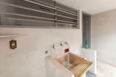 Casa à venda com 201m², 2 quartos e 3 vagas Casa à venda com 201m², 2 quartos e 3 vagasÁrea de Serviço