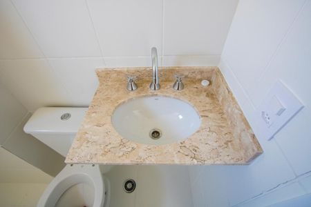 Apartamento à venda com 58m², 2 quartos e 1 vaga Apartamento à venda com 58m², 2 quartos e 1 vagaBanheiro social