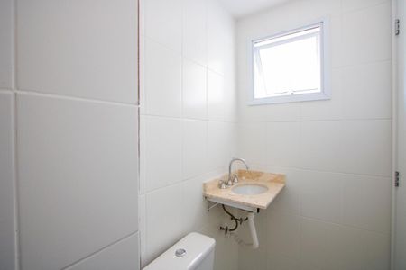 Apartamento à venda com 58m², 2 quartos e 1 vaga Apartamento à venda com 58m², 2 quartos e 1 vagaBanheiro do quarto 1