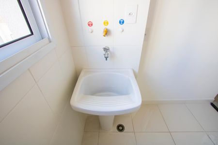 Apartamento à venda com 58m², 2 quartos e 1 vaga Apartamento à venda com 58m², 2 quartos e 1 vagaCozinha/Área de serviço