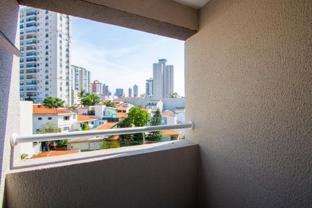 Apartamento à venda com 58m², 2 quartos e 1 vaga Apartamento à venda com 58m², 2 quartos e 1 vagaVaranda do quarto 1