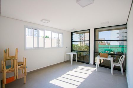 Apartamento à venda com 58m², 2 quartos e 1 vaga Apartamento à venda com 58m², 2 quartos e 1 vagaÁrea comum - Salão de festas