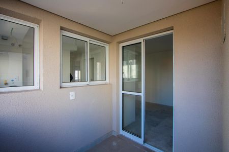 Apartamento à venda com 58m², 2 quartos e 1 vaga Apartamento à venda com 58m², 2 quartos e 1 vagaVaranda da sala