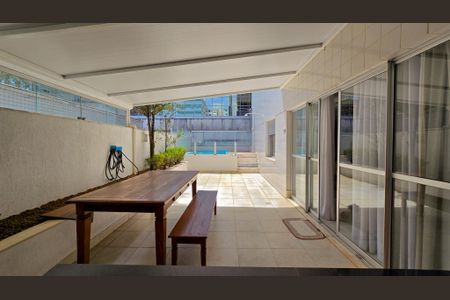 Apartamento à venda com 160m², 3 quartos e 2 vagas