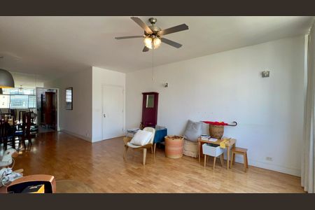 Apartamento para alugar com 154m², 3 quartos e 1 vagaSala