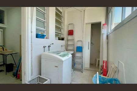 Apartamento para alugar com 154m², 3 quartos e 1 vagaÁrea de Serviço