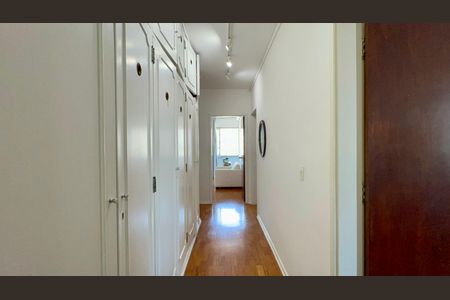 Apartamento para alugar com 154m², 3 quartos e 1 vagaCorredor