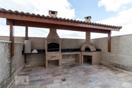 Apartamento à venda com 60m², 2 quartos e 2 vagas Apartamento à venda com 60m², 2 quartos e 2 vagasÁrea comum - Churrasqueira