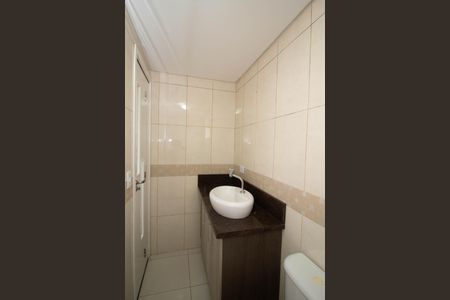Apartamento à venda com 60m², 2 quartos e 2 vagas Apartamento à venda com 60m², 2 quartos e 2 vagasBanheiro da Suíte
