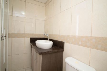 Apartamento à venda com 60m², 2 quartos e 2 vagas Apartamento à venda com 60m², 2 quartos e 2 vagasBanheiro da Suíte