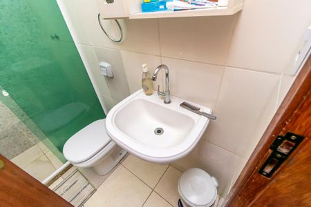 Casa à venda com 120m², 2 quartos e sem vaga Casa à venda com 120m², 2 quartos e sem vagaBanheiro 1