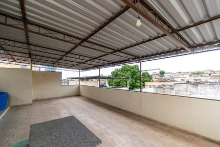 Casa à venda com 120m², 2 quartos e sem vaga Casa à venda com 120m², 2 quartos e sem vagaTerraço