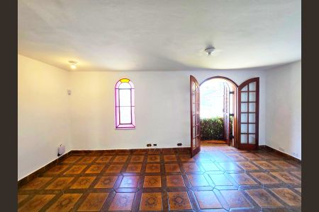 Sala de casa para alugar com 3 quartos, 226m² em Vila Galvão, Guarulhos