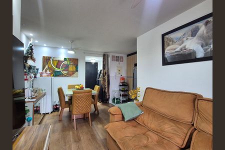 Apartamento à venda com 77m², 2 quartos e 1 vaga Apartamento à venda com 77m², 2 quartos e 1 vagaSala