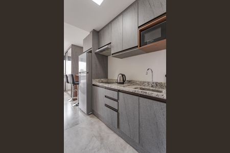 Cozinha de kitnet/studio para alugar com 1 quarto, 26m² em Boa Vista, Porto Alegre