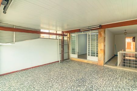 Casa para alugar com 3 quartos, 206m² em Parque Jabaquara, São Paulo