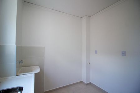 Apartamento para alugar com 42m², 2 quartos e 1 vaga Apartamento para alugar com 42m², 2 quartos e 1 vagaÁrea de Serviço