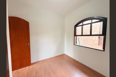 Casa para alugar com 3 quartos, 295m² em Jardim Messina, Jundiaí