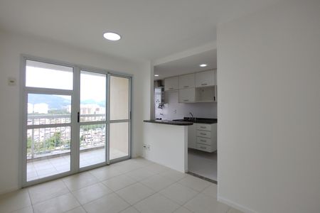 Sala de apartamento para alugar com 2 quartos, 60m² em Recreio dos Bandeirantes, Rio de Janeiro