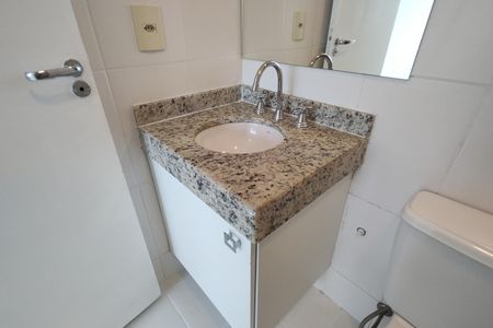 Apartamento para alugar com 60m², 2 quartos e 1 vagaBanheiro da Suíte 1