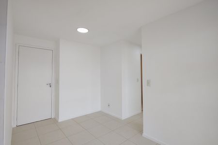 Sala de apartamento para alugar com 2 quartos, 60m² em Recreio dos Bandeirantes, Rio de Janeiro