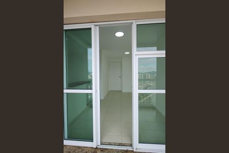 Apartamento para alugar com 60m², 2 quartos e 1 vagaVaranda