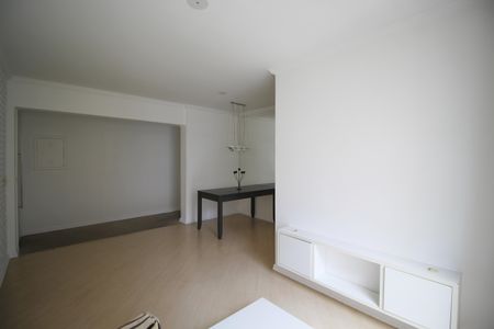Sala de apartamento à venda com 3 quartos, 75m² em Vila Olímpia, São Paulo
