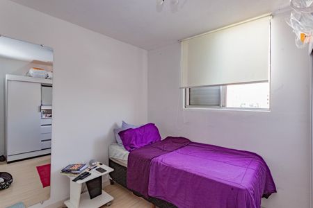 Quarto 2 de apartamento para alugar com 2 quartos, 52m² em Vila Heliopolis, São Paulo