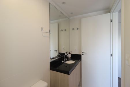 Apartamento à venda com 62m², 2 quartos e 2 vagasBanheiro da Suíte