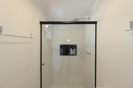 Apartamento à venda com 62m², 2 quartos e 2 vagasBanheiro da Suíte