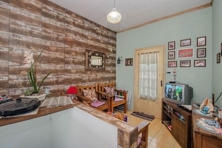 Sala de casa à venda com 2 quartos, 155m² em Vila Jardim, Porto Alegre