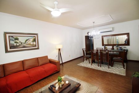 Sala de casa à venda com 2 quartos, 130m² em Penha Circular, Rio de Janeiro