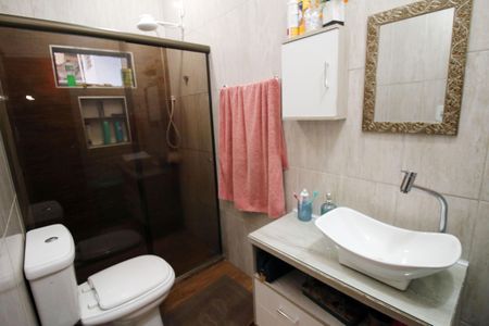 Casa à venda com 130m², 2 quartos e 1 vagaBanheiro da Suíte 1