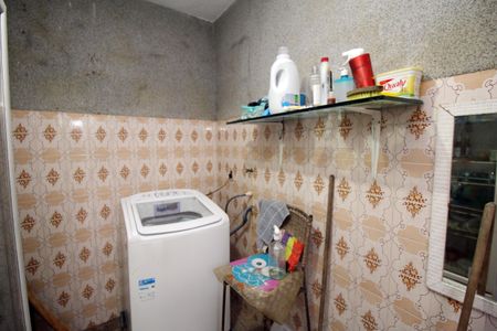 Casa à venda com 130m², 2 quartos e 1 vagaLavanderia