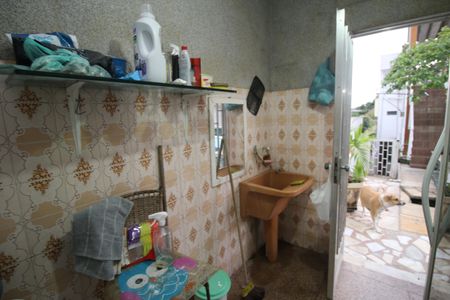 Casa à venda com 130m², 2 quartos e 1 vagaLavanderia