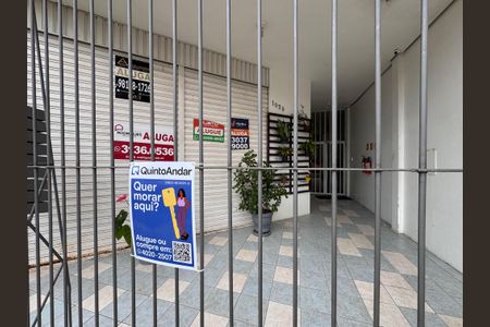 Apartamento para alugar com 28m², 2 quartos e sem vaga Apartamento para alugar com 28m², 2 quartos e sem vagaPLACA FACHADA PEHT-83