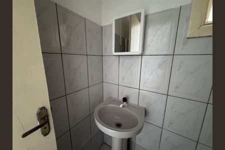 Banheiro de apartamento à venda com 2 quartos, 28m² em Centro, São Leopoldo