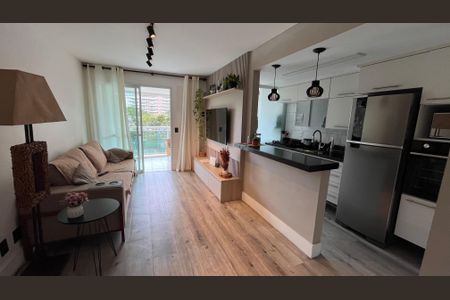 Sala de apartamento para alugar com 2 quartos, 70m² em Recreio dos Bandeirantes, Rio de Janeiro