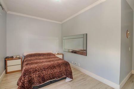 Casa de condomínio à venda com 128m², 3 quartos e 2 vagas Casa de condomínio à venda com 128m², 3 quartos e 2 vagasSuíte