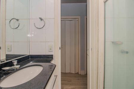 Casa de condomínio à venda com 128m², 3 quartos e 2 vagas Casa de condomínio à venda com 128m², 3 quartos e 2 vagasBanheiro Social