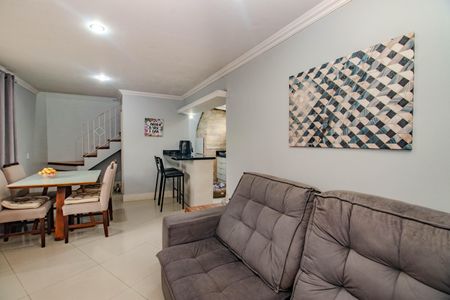 Casa de condomínio à venda com 128m², 3 quartos e 2 vagas Casa de condomínio à venda com 128m², 3 quartos e 2 vagas08 11 Cód. Imóvel 2477805- Sessão 2876830 Praça Farroupilha, 100 vila jardim