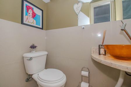 Casa de condomínio à venda com 128m², 3 quartos e 2 vagas Casa de condomínio à venda com 128m², 3 quartos e 2 vagasLavabo