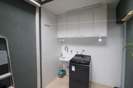 Casa à venda com 129m², 3 quartos e 2 vagasÁrea de Serviço