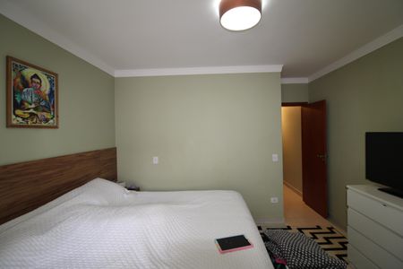 Casa à venda com 129m², 3 quartos e 2 vagasQuarto 2